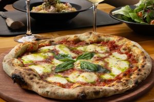Pizza Margarita, la clásica italiana en Terra Nostra Guatemala